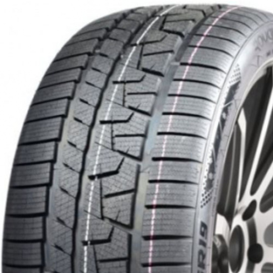 Royal Black Royal Winter UHP 235/40 R 18 95V