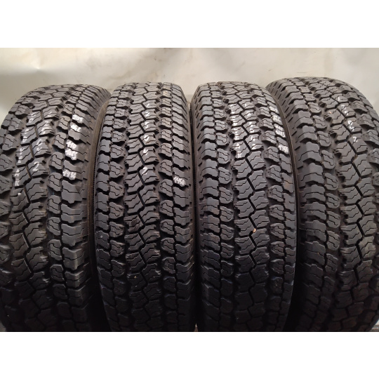 GoodYear Wrangler AT/S 205R16C 110/108S  ( L25042 )