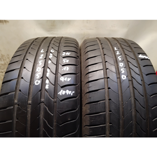 Goodyear Efficientgrip 215/55R17 91V ( L25050 )