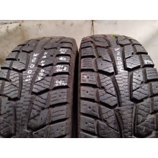 Hankook WinterIpikeLT 225/75R16C 121/120R