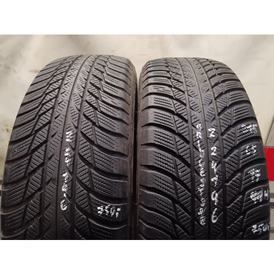 Bridgestone BlizzakLM001 215/65R17 99H ( Z24196 )