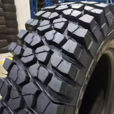 Pneu Vraník K2 235/65 R 17 108T