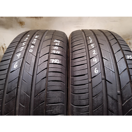 Kumho EcstaHS52 205/55R16 91V  ( L25296 )